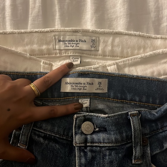 Abercrombie Curve Love Ultra High Rise 90s Straight Jean - Picture 4 of 4